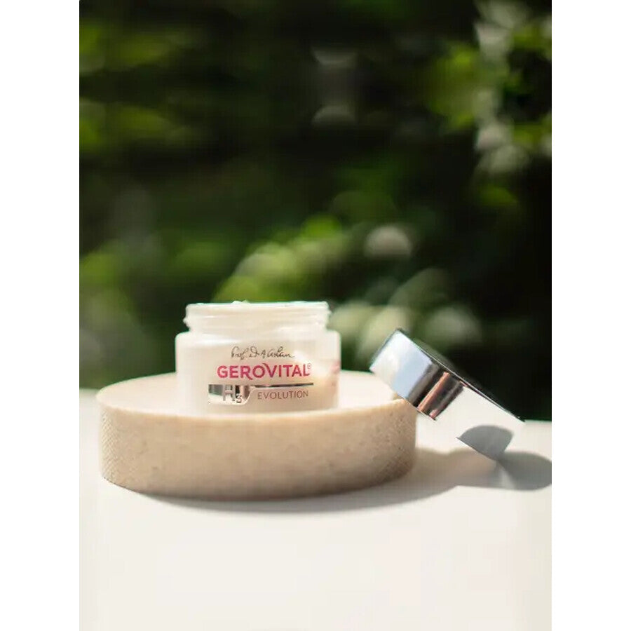 Crema Antirughe Intensamente Idratante con SFP 10, Gerovital H3 Evolution, 50 ml, Farmec